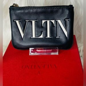 Valentino Garavani VLTN Black Leather Card Case Authentic With Tag